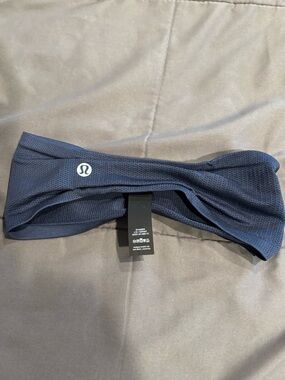 lululemon metal vent tech wide headband